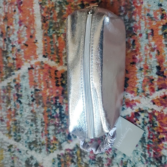 NWT Ulta Beauty silver makeup bag - Picture 2 of 11